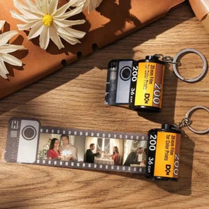 Scrapbook Keychain Mini Photo Album Keychain Gift for Her Photo Frame –  MyCameraRollKeychain