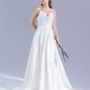 Casual wedding dress VENUS. Civil wedding dress | Bridal separates | Linen wedding dress
