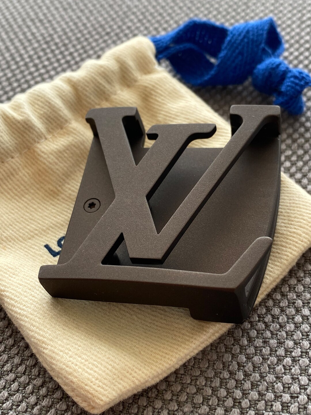 louis vuitton belt buckle