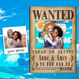 K&ouml;nnte beinhalten: Ein individuelles "Wanted" -Poster mit zwei sich umarmenden Frauen, dem Text "Anne & Lucy" und einem Kopfgeld von 90.000.000 $. Das Poster enth&auml;lt ein Foto von zwei sich umarmenden Frauen und die Worte "your photo".
