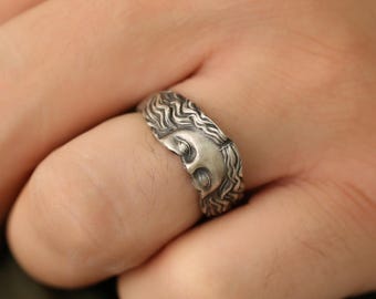 Anello Venere in argento, anello della Dea a metà viso
