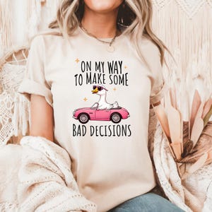 Funny Silly Goose Sarcastic T-Shirt – Quirky Humor T-Shirt – Goose Lover Shirt – Witty Graphic Tee – Unisex Gift Idea - Funny T-Shirt