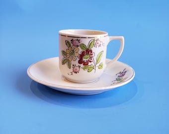Vintage Teacup and saucer Made in Occupied Japan floral pattern