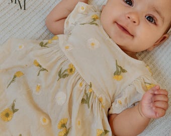 Barboteuse brodée florale à manches courtes en pur coton tenue pour nouveau-né combinaison blanche pour bébé une pièce d'été pour bébé fille vêtements de bébé mignons