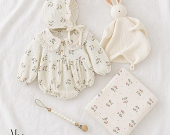 Vintage Baby Gift Set Newborn Coming Home Outfit Girl Shower Present Bundle Cotton Romper Floral Infant Clothing Bonnet Swaddle Blanket