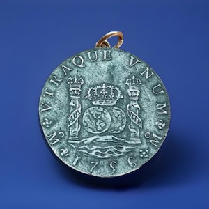 Columnar Coin 8 Reales 1756 Pirate Elizabeth Shipwreck Coin Pendant