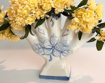Vintage Ceramic Flower Vase, Made in USA Leart 304 Hand Painted Blue and White Design, Unique Flower Arrangements, Florists, Home Decor