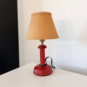 Vintage Toleware Lamp Russet Red French Mid Century MCM Danish Tole Metal Portable with Woven Shade Kitchen Lamp Desk Nightstand Table Desk