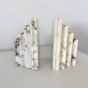 Vintage Solid Marble Stone Bookends, Bookcase Styling, Stone Marbled Bookends,  Veined Marble Shelf Home Decor, Art Deco Modernist MCM
