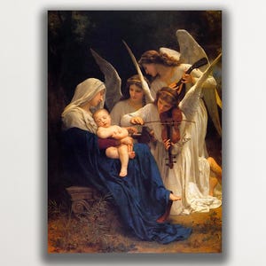 Puede incluir: Pintura vertical enmarcada que representa una escena religiosa. Una mujer con una túnica azul sostiene a un bebé, rodeada de ángeles. Un ángel toca el violín. La obra de arte se exhibe sobre un sofá con cojines.