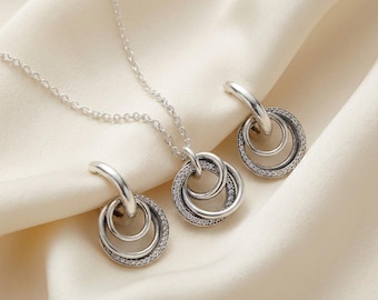 Silver PANDORA Family Circle Necklace and Earrings Gift Set, Intertwined Rings Design, Crystals Jewellery, Sentimental Gift