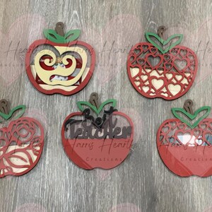 Porte-cartes en bois inspiré des enseignants