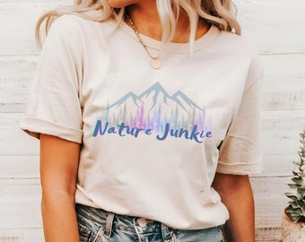 Trendy nature shirt, Colorful forest shirt, Outdoorsy gift for her, Outdoorsie, Cute shirt nature,  Natural nature shirt, Nature therapy