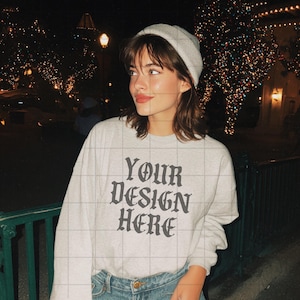 Ash Gildan 18000 Sweatshirt Christmas Mockup G18000 Lifestyle Mock Streetwear Mock up Pinterest Aesthetic Influencer Trendy Oversized G18