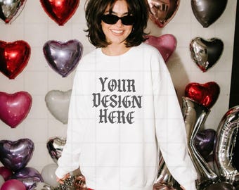 White Gildan 18000 Sweatshirt Mockup Valentines Day G18000 Lifestyle Mock up Pinterest Aesthetic Influencer Mockup Trendy Oversized Y2k G18