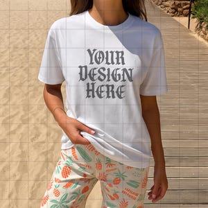 White Comfort Colors 1717 Mockup C1717 Lifestyle Mock Tshirt Streetwear Mockup Pinterest Aesthetic Influencer Mockup Trendy Y2k Summer Shirt