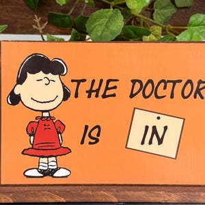 Peanuts the Doctor is in Sign - Etsy