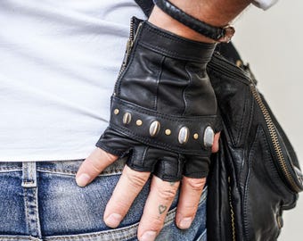 Knuckleduster fingerless leather gloves