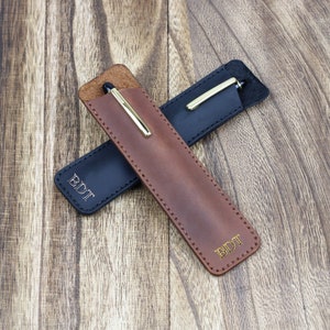 Personalised Leather Pen Case, Pen Holder, Elegant Desk Organiser, Fathers Day Gift, Gift for colleague, Gift for dad, Writer Gift