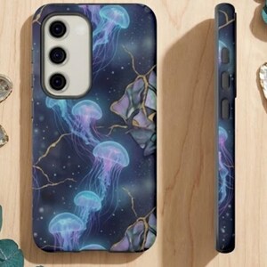 Biolumineszierende Quallen & Abalone Shell Handyhülle | Irisierende Ozean Kintsugi Handyhülle für iPhone 16 15 14, Samsung S24, Pixel | Enttäuschende Kunst