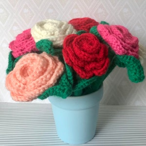 Crocheted Rose Pen