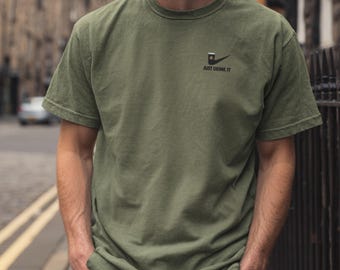 Guinness broderad t-shirt: St Patricks Day-tröja, St Pattys Day, irländsk stout, shamrock, vitamin G