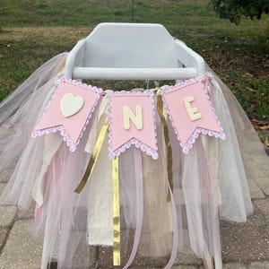 Chaise de fête 1er anniversaire preppy esthétique chaise haute bannière tutu rose et or 1er anniversaire gâteau smash décor photo toile de fond - GM