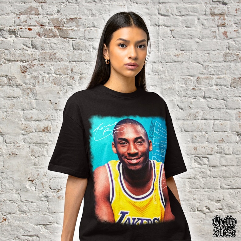 Kobe Bryant T-Shirt, Vintage Basketball Hoodie, LA Mamba Tee, Retro Kobe Fan Top, Basketball Lover Gift zdjęcie 1