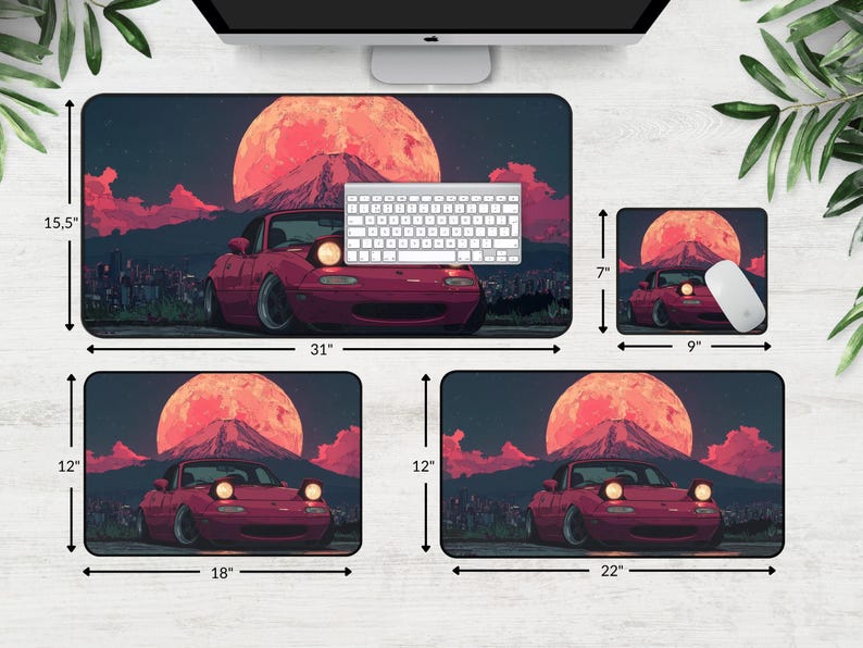 Puede incluir: Un conjunto de accesorios inform&aacute;ticos con un dise&ntilde;o de coche deportivo rojo con un gran fondo de luna y monta&ntilde;a naranja. Incluye una alfombrilla de escritorio de 79 cm x 39 cm, una alfombrilla de rat&oacute;n de 23 cm x 18 cm y otras dos alfombrillas de 46 cm x 30 cm y 56 cm x 30 cm.