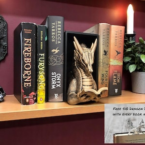 3Dプリントの読書用ドラゴンブックコーナー：ファンタジーな棚飾り