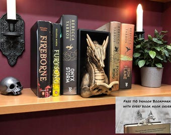 3D Printed Reading Dragon Book Nook: Fantasy Shelf Decor