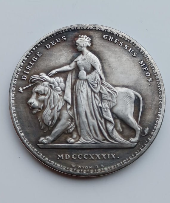 英国ビクトリア女王☆ウナとライオン☆ 1839 ヴィクトリア女王 ウナ＆ライオン 5ポンド金貨 PCGS PR63DC