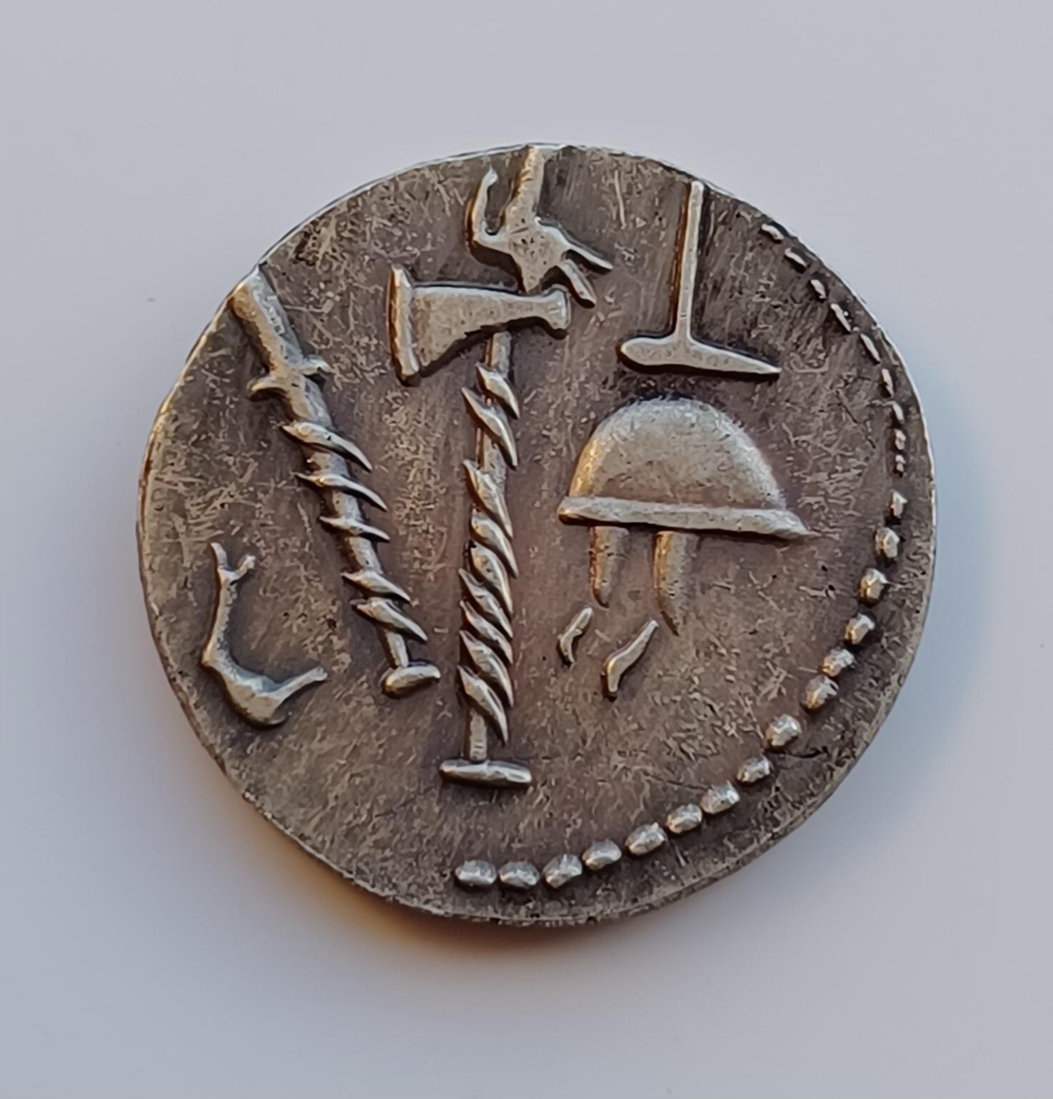 古代ローマのデナリウス象ユリウス・カエサル紀元前48～49年古代ローマ