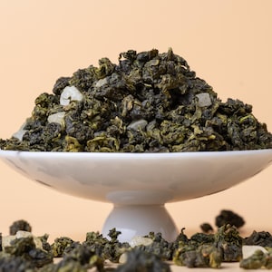 Peach Oolong Tea Blend | Premium Chinese Loose Leaf | Bulk or Sample