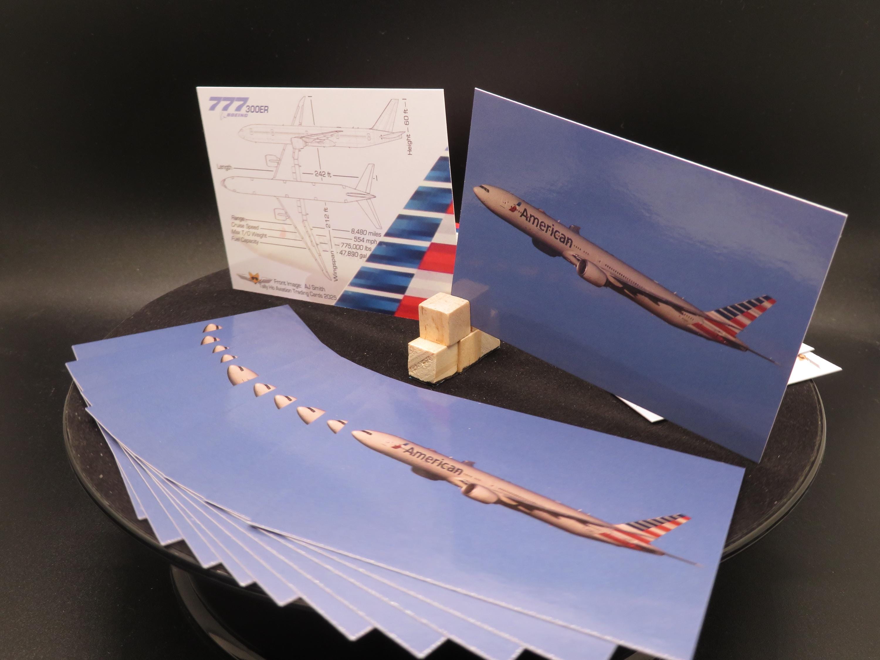 Boeing777-300er記念品＆絵葉書2枚 American Airlines Boeing 777-300ER - Set of 25 Aviation Trading