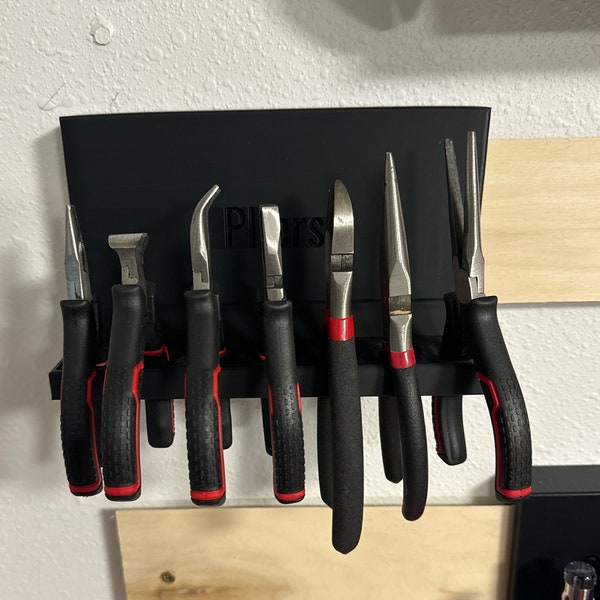 Compact French Cleat Pliers Holder - 3D Printed Organization Solution