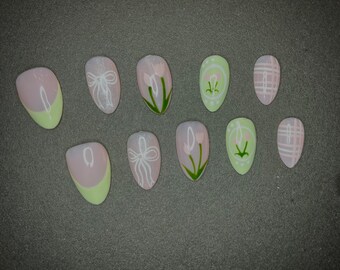 Springtime Tulips Press-On Nails - Short , M Size Almond Shape