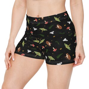 Spooky Cottagecore AOP Women&#39;s Shorts