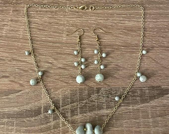 Necklace and earring dyed quartz set