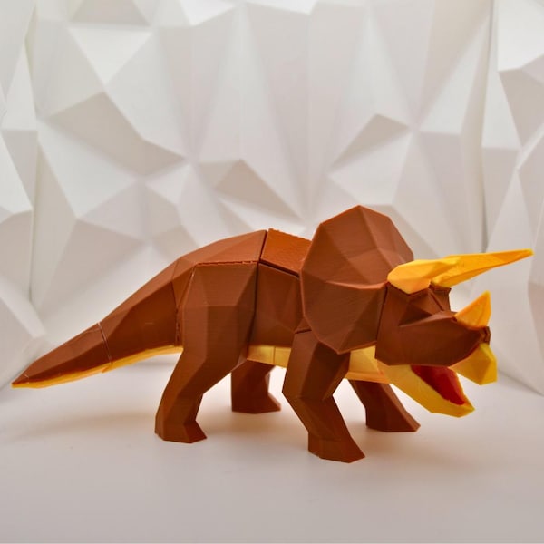 3D Printed Magnetic Triceratops Puzzle: Low Poly Dinosaur Decor