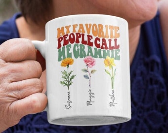 Custom Birth Flower Mug Gift for Mother's Day Meaningful Gift for Grandma Mug Personalized Birth Flower Mug Gigi Sentimental Gift for Grammy