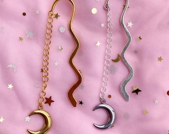 Moon Bookmark | Celestial inspired witchy metal Vintage Bookmark | Gold or Silver