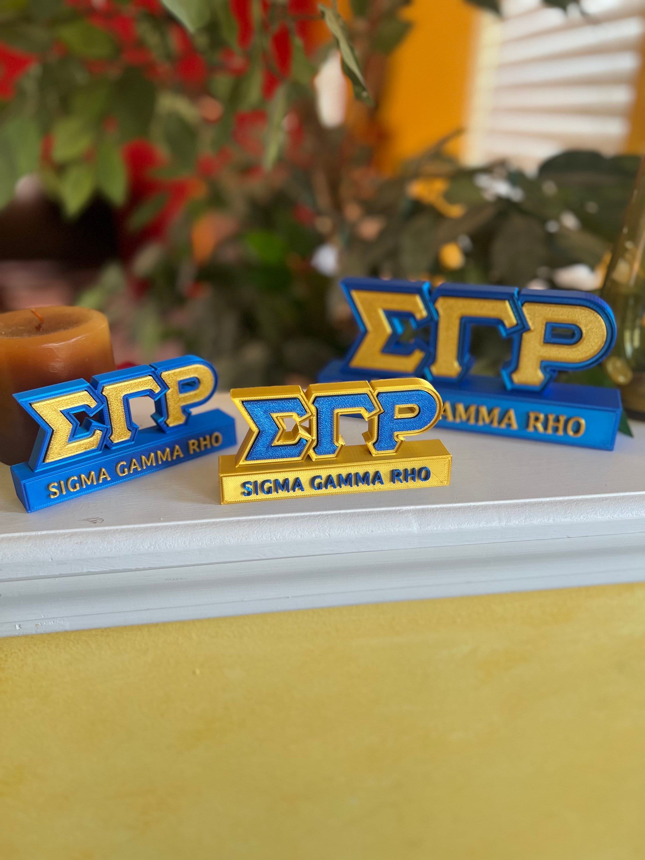 Sigma Gamma Rho Blau &amp; Gold inspiriertes anpassbares Schreibtisch-Namensschild