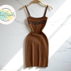 Vestido camisero ajustado de verano / Vestido sin mangas con tirantes finos / Minivestido ajustado / Traje de fiesta con estampado de letras / Ropa informal para el día a día
