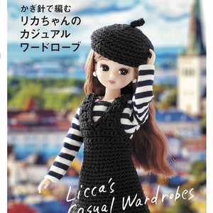 Op de afbeelding: Een pop met een zwarte gehaakte baret en jurk, met een gestreept shirt met lange mouwen eronder. De afbeelding bevat de tekst "Make with crochet" en "Licca's Casual Wardrobes".