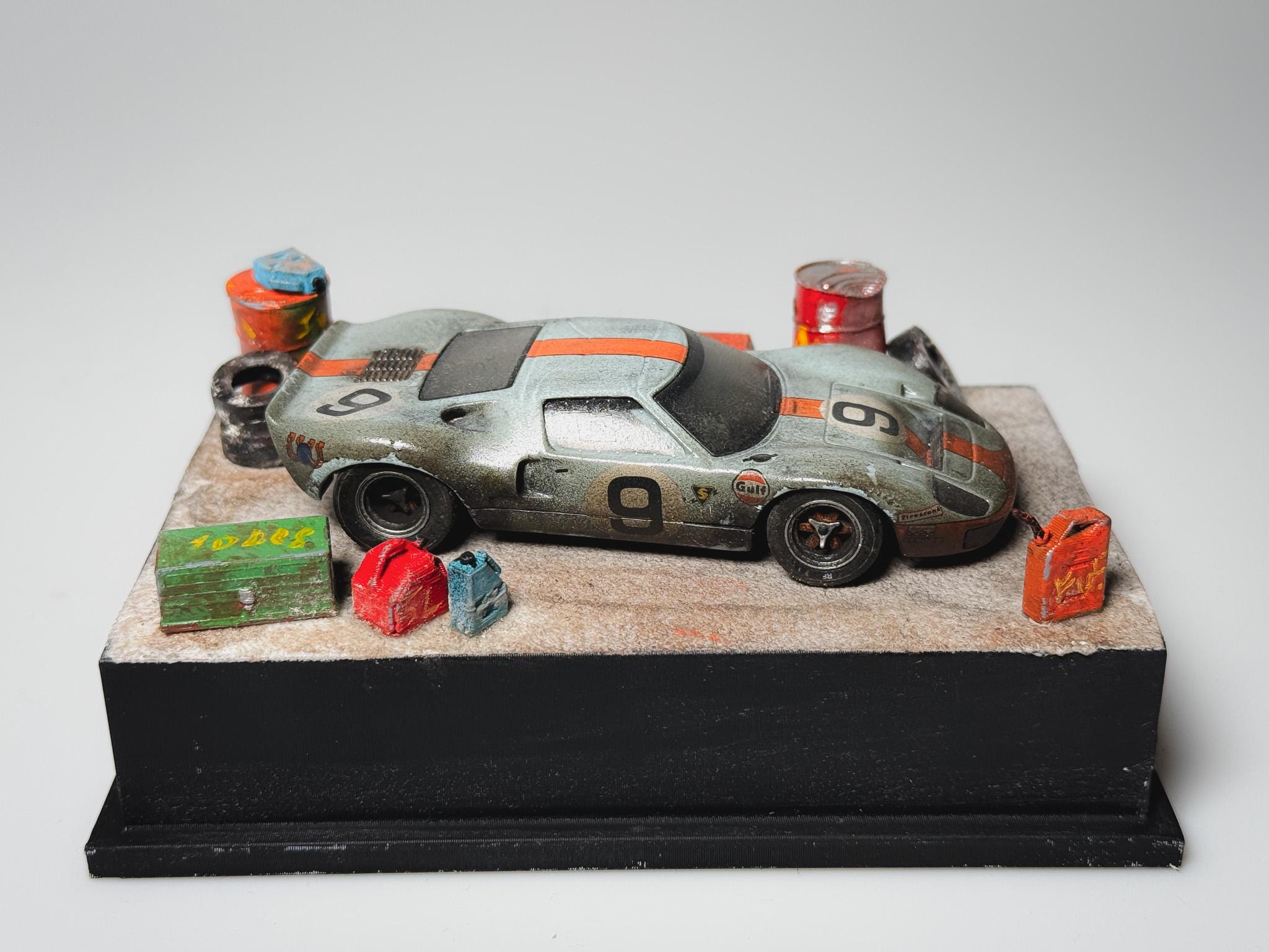 Record Kit Assembled Sb 1/43 - Ford GT40 Gulf No. 9 Winner le Record Kit Assembled Sb 1/43 - Ford GT40 Gulf No. 9 Winner le