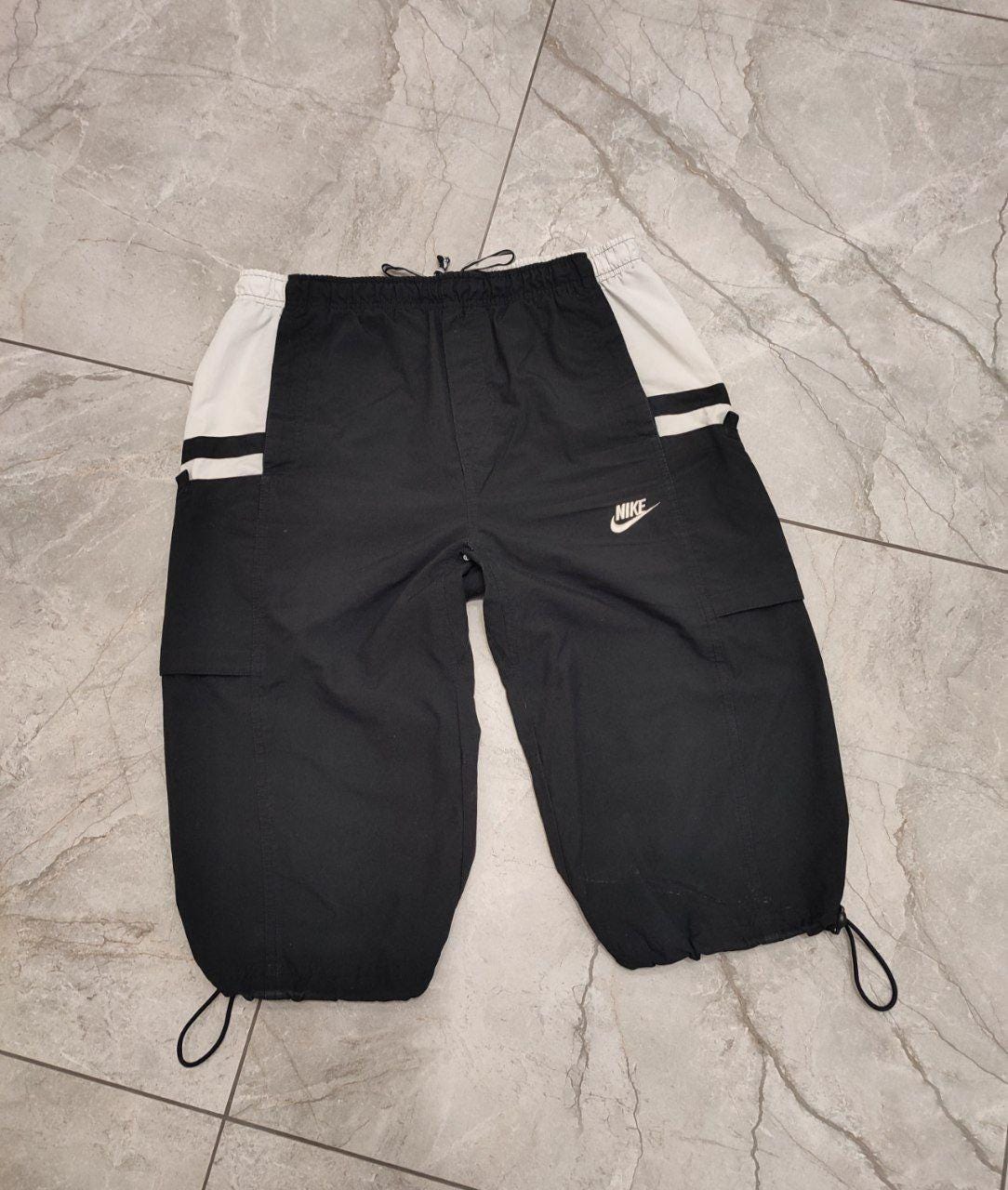 人気のクリスマスアイテムがいっぱい！ M 00s 2/3 Shorts Nylon Nike Y2K Vintage Size Etsy - パンツ