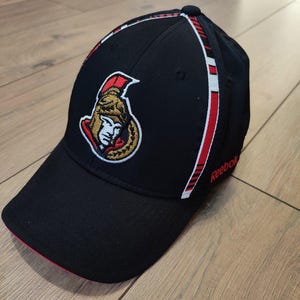 Vintage Reebok Hat NHL Ottawa Senators Cap M sz
