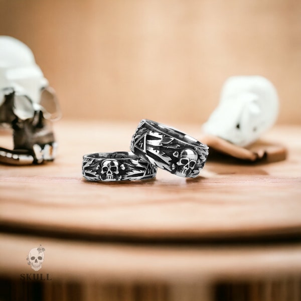 Unique Retro Jewelry Gift: Fashionable Men's Punk Skull Ring with a Hip-hop Twist