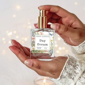 DayDream Handmade Perfume Tranquil Perfume eau de parfum Handmade Perfume Oil Summer Perfume Body Spray Gift for Her Gift for Mom Perfume